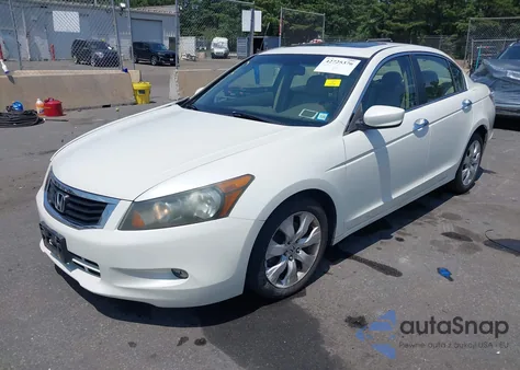 2010 Honda Accord 3.5 Ex-L из США, поврежденный, VIN 1HGCP3F86AA030687